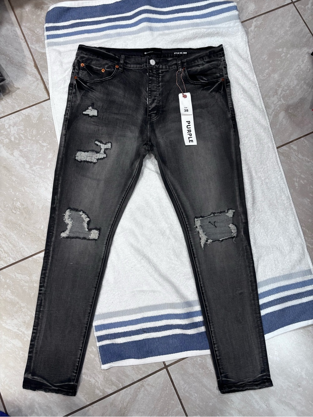 Purple Men’s Black Distressed Skinny Jeans hundred percent authentic